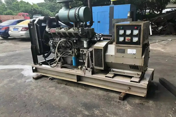 鳳崗出租發(fā)電機廠家電話